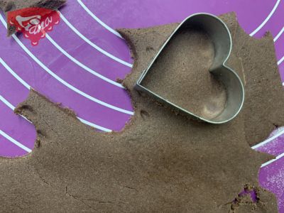 Glutenfreier Lebkuchen mit Füllung und Schokoladenüberzug