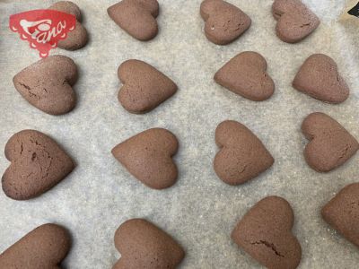 Glutenfreier Lebkuchen mit Füllung und Schokoladenüberzug