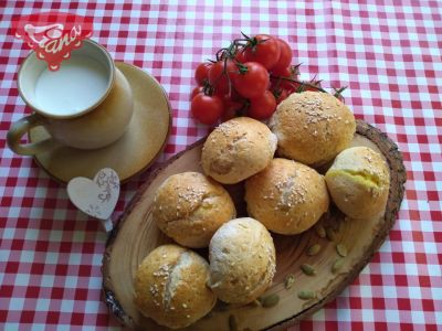 Gluten-free cheese buns without leavening
