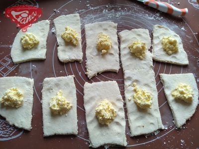 Gluten-free cheese buns without leavening