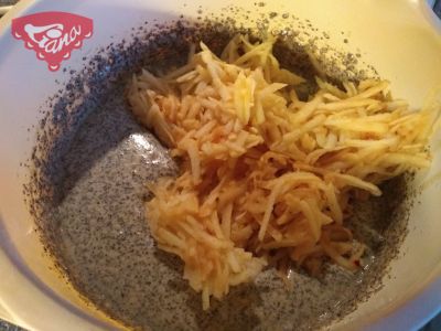 Glutenfreie Mohn-Apfel-Würfel