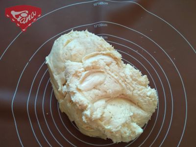 Glutenfreier dreifarbiger Kuchen