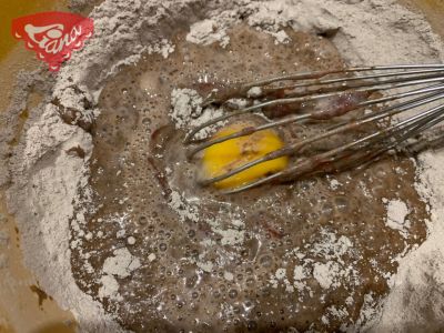 Gluten-free gingerbread roll with chestnut puree
