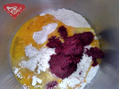 Gluten-free beetroot pasta