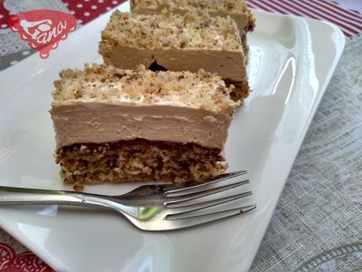Bezlepkový karamelovo - orechový koláč