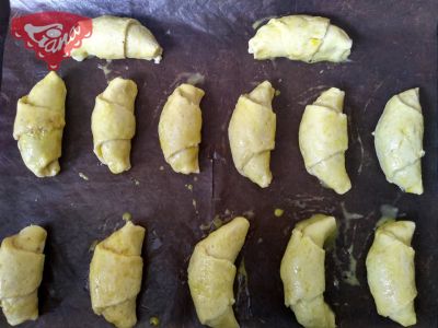 Gluten-free walnut rolls without leavening