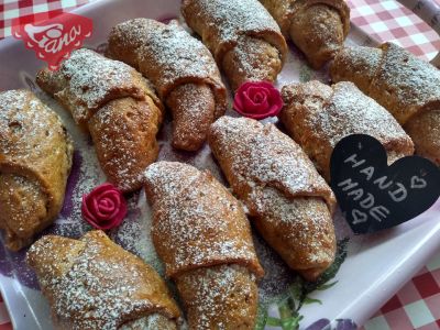 Gluten-free walnut rolls without leavening