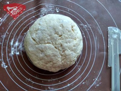 Gluten-free honey rolls with poppy seeds and sesame