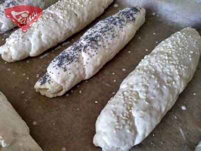 Gluten-free honey rolls with poppy seeds and sesame