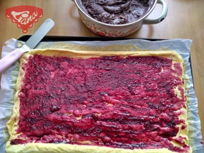Gluten-free chocolate roll