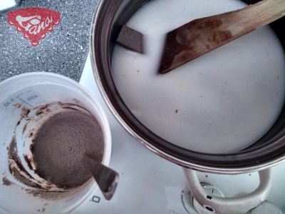 Gluten-free chocolate roll