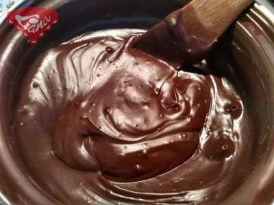 Gluten-free chocolate roll