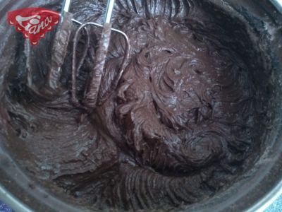 Gluten-free chocolate roll