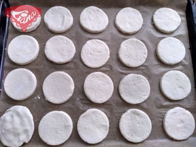 Gluten-free savory cakes without leavening