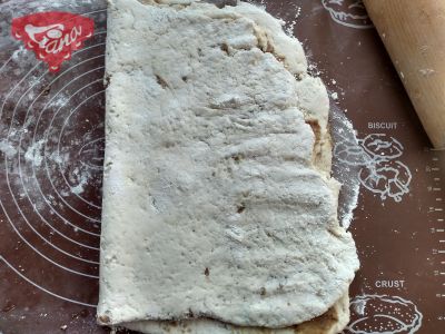 Glutenfreie Cracker mit Wein