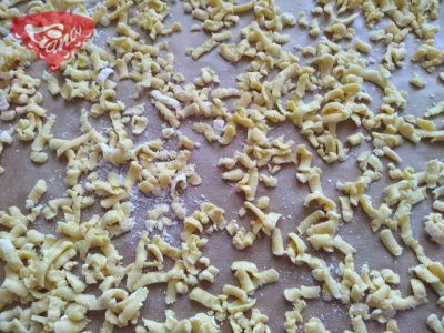 Gluten-free leaven for soup with sorghum flour