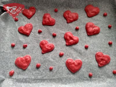 Gluten-free strawberry roll with hearts