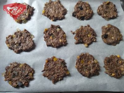 Gluten-free cocoa-cinnamon Moroccan cookies