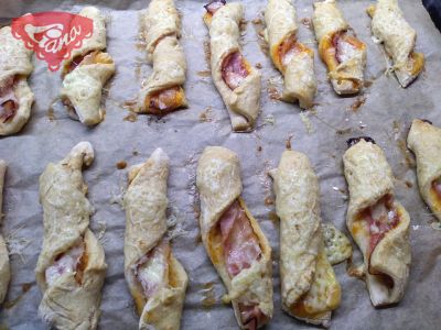 Gluten-free bacon sticks