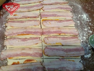Gluten-free bacon sticks