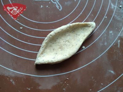 Gluten-free stuffed leaves