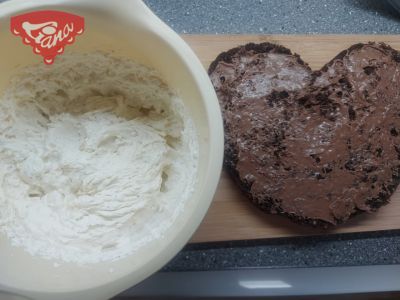 Bezlepkový dort Kinder Bueno