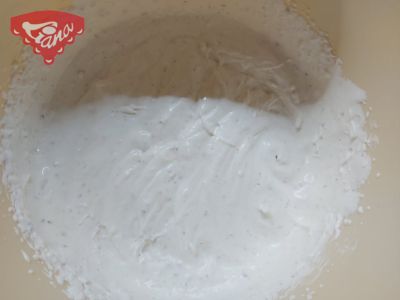 Bezlepkový dort Kinder Bueno