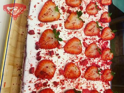 Gluten-free strawberry mascarpone slices