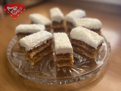 Gluten-free cream-coconut slices