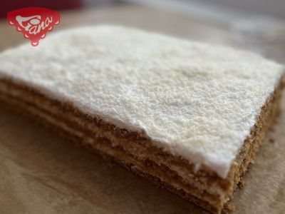 Gluten-free cream-coconut slices