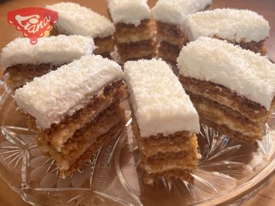 Gluten-free cream-coconut slices