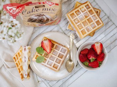 Gluten-free waffle dessert