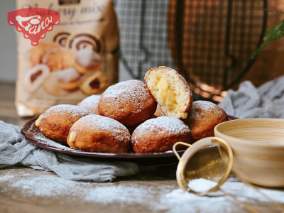 Gluten-Free Donuts Filled with Vanilla Pudding