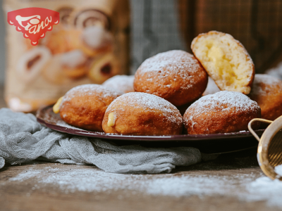 Gluten-Free Donuts Filled with Vanilla Pudding