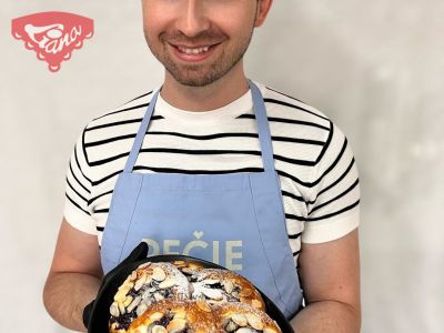 Bezlepkové moravské koláče s tvarohom a čučoriedkami