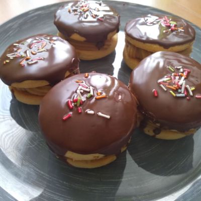 Bezlepkové medové kolieska s krémom