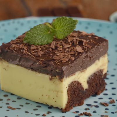 Amazing pudding cake with vanilla-chocolate pudding