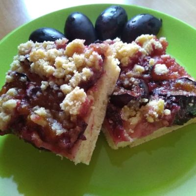Gluten-free sourdough plum cake