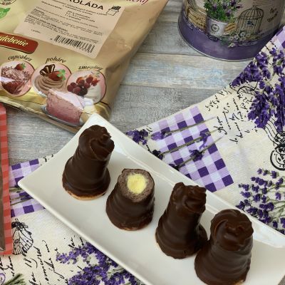 Gluténmentes likőrtüskék, mint a cukrászdából (Liana tejszínhab merevítőből)