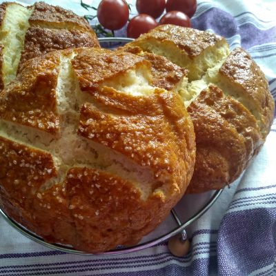 Fluffy gluten-free pretzel bread