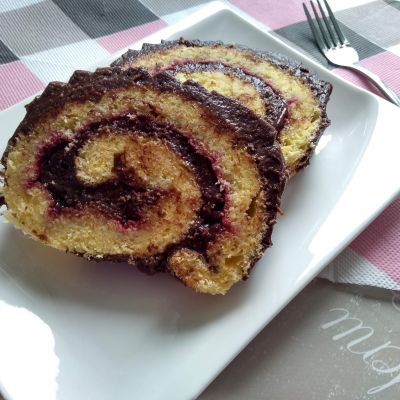 Gluténmentes csokoládé tekercs