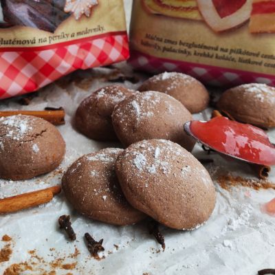 Bezlepkové plnené medovníčky