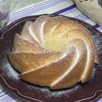 Bezlepková hrnčeková bábovka