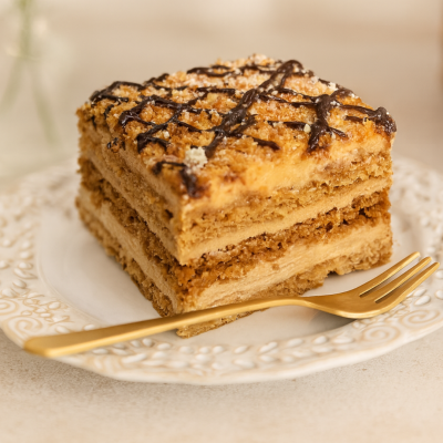 Gluten-free marlenka without rolling