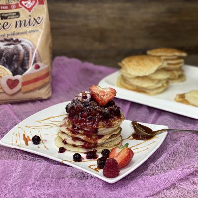 Bezlepkové lievance s karamelovou polevou