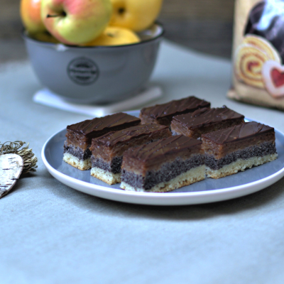 Gluténmentes mákos-alma szeletek