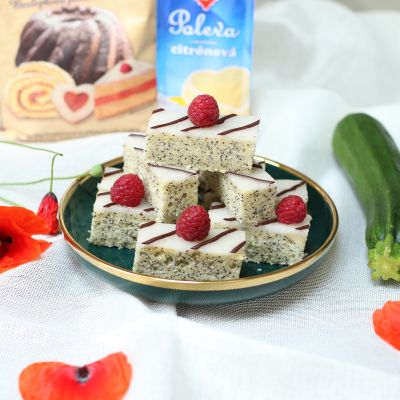 Gluténmentes cukkini és mák citrommázzal