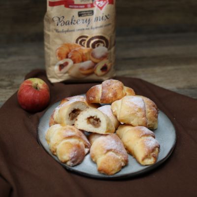 Gluténmentes kovászos almás tekercs