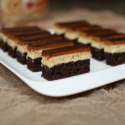 Gluten-free caramel slices