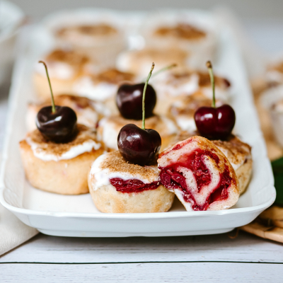 Gluten-free cinnamon rolls with sour cherries